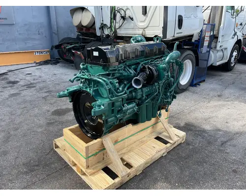 VOLVO  Engine Assembly