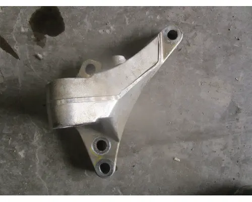 VOLVO  Engine Mounts