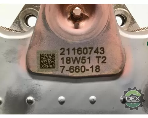 VOLVO  Engine Oil Cooler