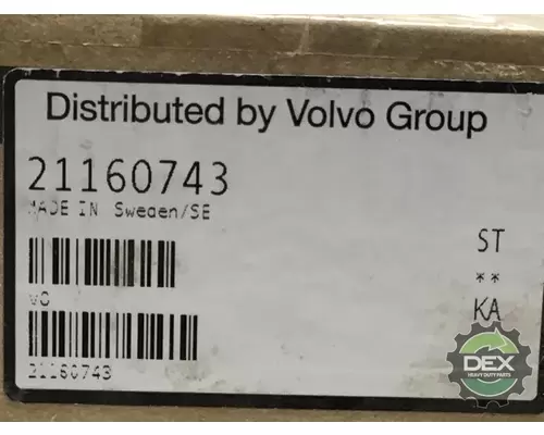 VOLVO  Engine Oil Cooler