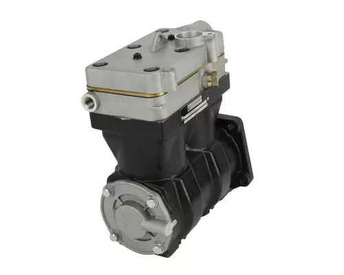 VOLVO  Engine Pump