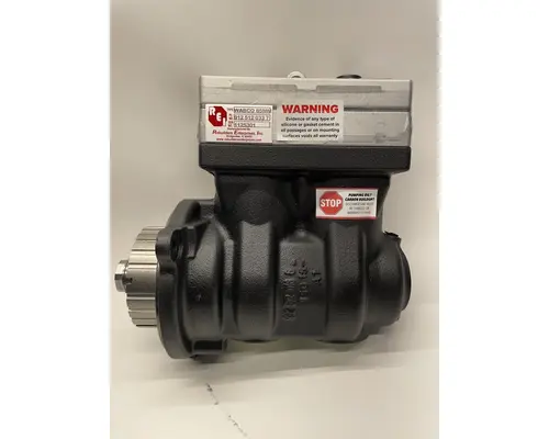VOLVO  Engine Pump
