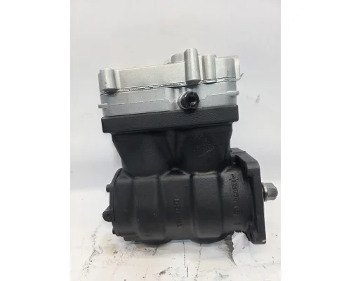 VOLVO  Engine Pump