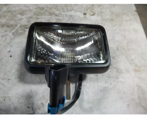 VOLVO  FOG LIGHT