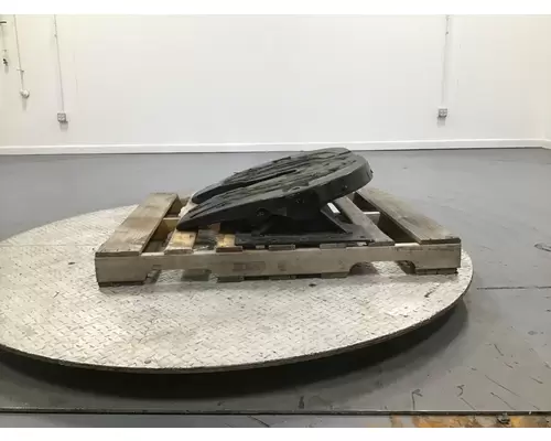 VOLVO  Fifth Wheel