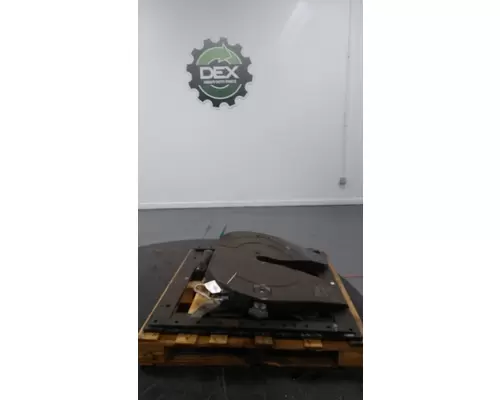 VOLVO  Fifth Wheel