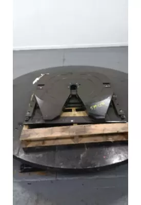 VOLVO  Fifth Wheel