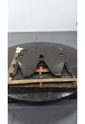 VOLVO  Fifth Wheel