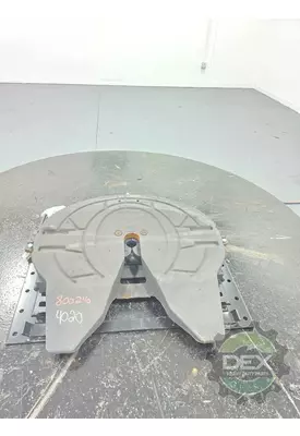 VOLVO  Fifth Wheel