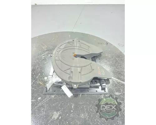 VOLVO  Fifth Wheel