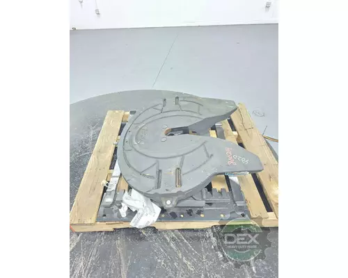 VOLVO  Fifth Wheel