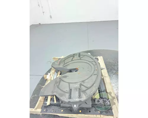 VOLVO  Fifth Wheel