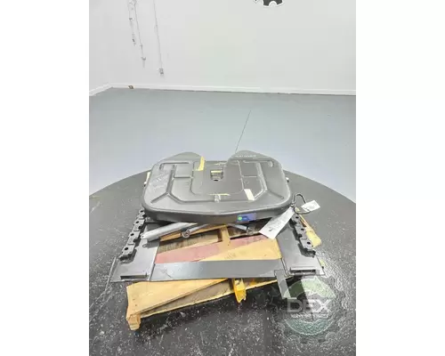 VOLVO  Fifth Wheel