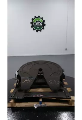 VOLVO  Fifth Wheel