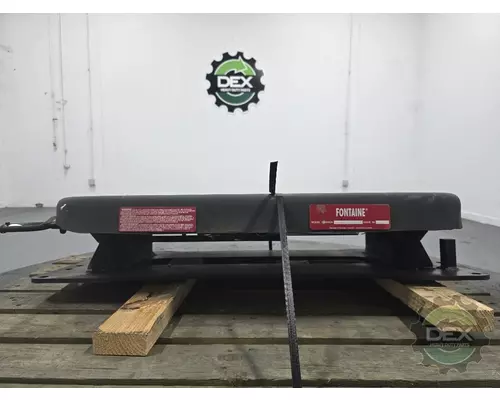 VOLVO  Fifth Wheel