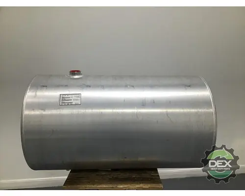 VOLVO  Fuel Tank