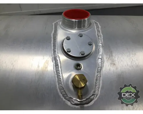VOLVO  Fuel Tank