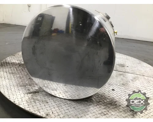 VOLVO  Fuel Tank