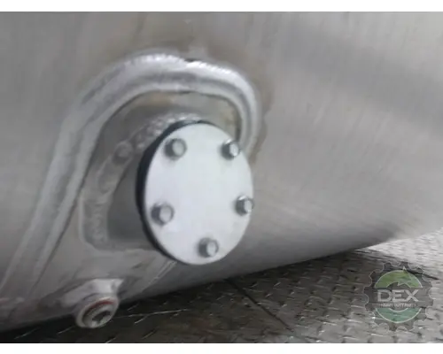 VOLVO  Fuel Tank