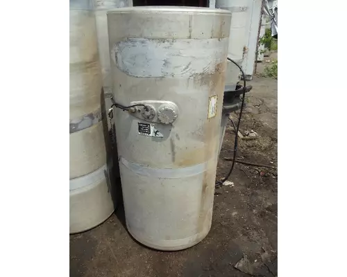 VOLVO  Fuel Tank