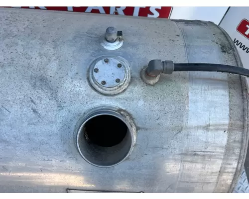 VOLVO  Fuel Tank