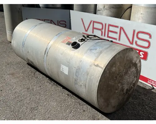 VOLVO  Fuel Tank