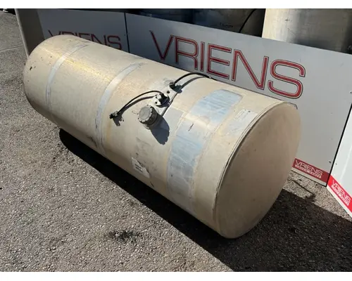 VOLVO  Fuel Tank