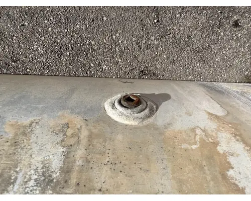 VOLVO  Fuel Tank