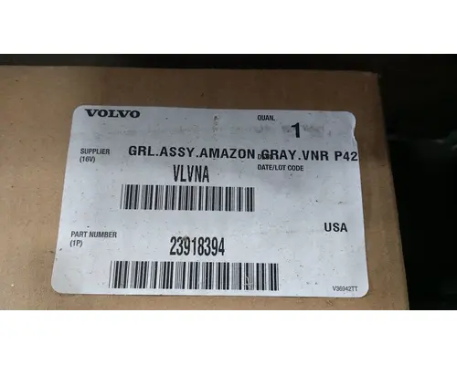 VOLVO  Grille