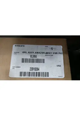 VOLVO  Grille