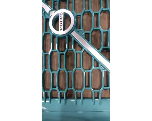 VOLVO  Grille