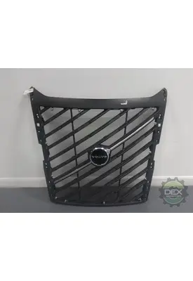 VOLVO  Grille