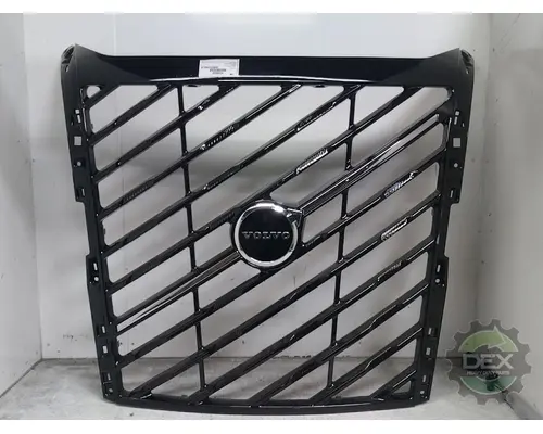 VOLVO  Grille