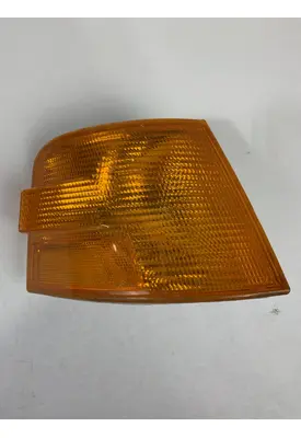 VOLVO  HEADLAMP