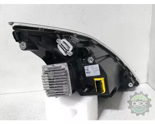 VOLVO  Headlamp Assembly