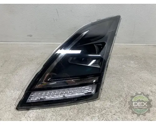 VOLVO  Headlamp Assembly