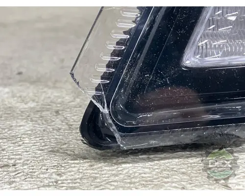 VOLVO  Headlamp Assembly