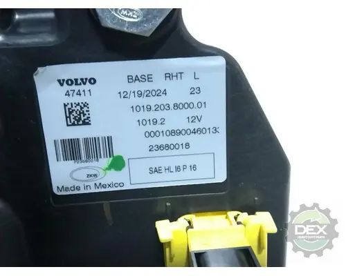 VOLVO  Headlamp Assembly