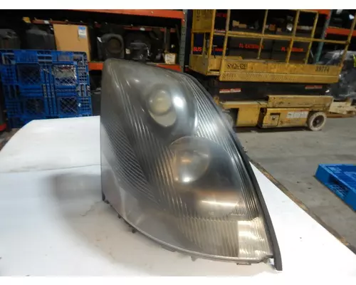 VOLVO  Headlamp Assembly