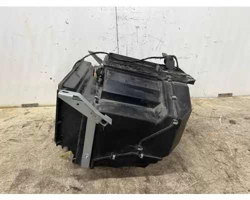 VOLVO  Heater Assembly