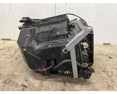 VOLVO  Heater Assembly