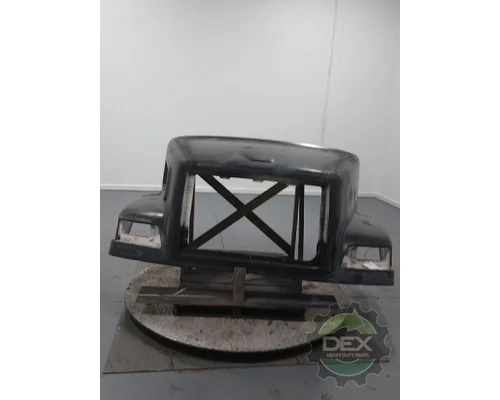 VOLVO  Hood