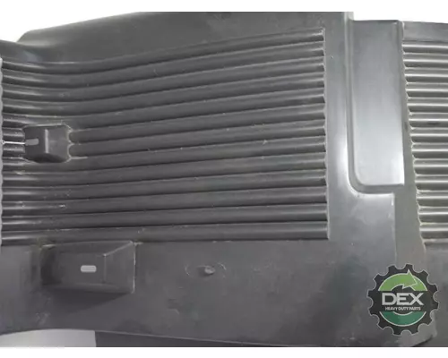 VOLVO  Inner Fender