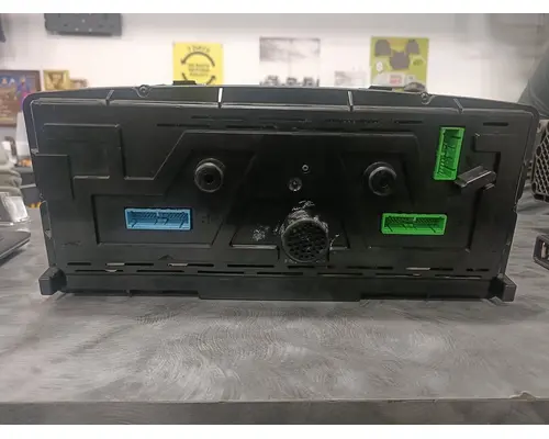 VOLVO  Instrument Cluster