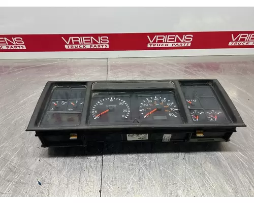 VOLVO  Instrument Cluster