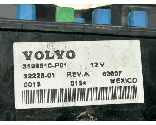 VOLVO  Instrument Cluster