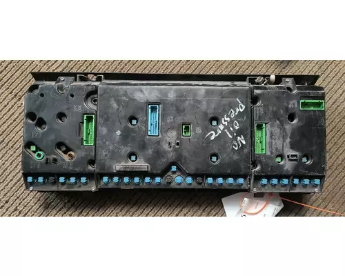 VOLVO  Instrument Cluster