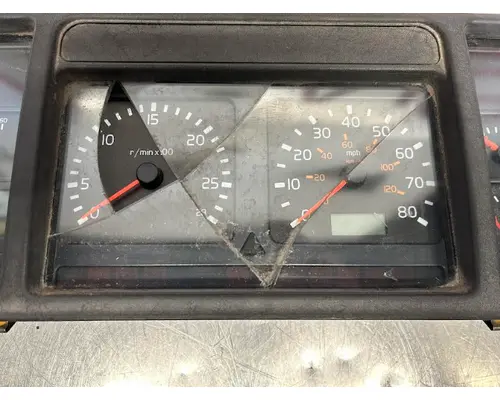 VOLVO  Instrument Cluster