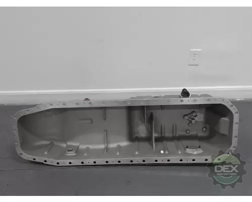 VOLVO  Oil Pan