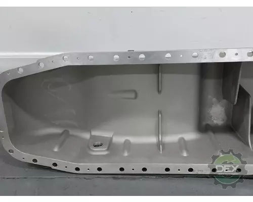 VOLVO  Oil Pan